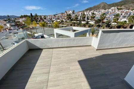 Royal Palm 22 Luxurious 3 Bedroom Penthouse Nerja Luaran gambar